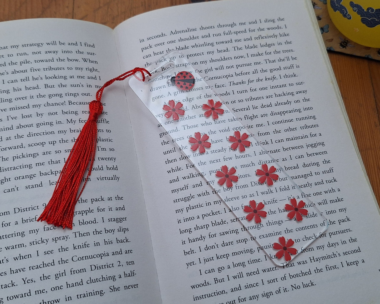 Red Daisy | Acrylic Bookmark